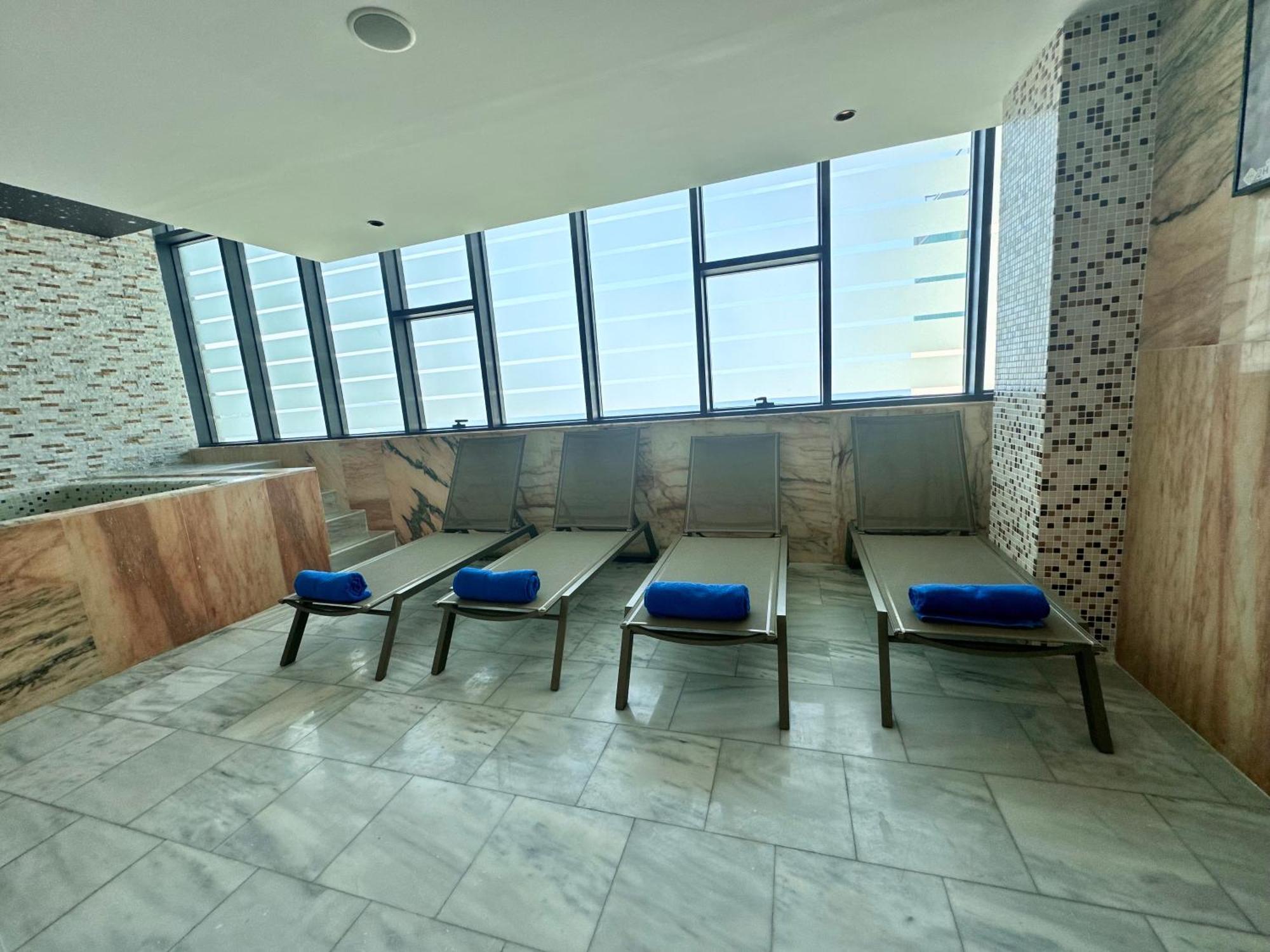 2H Hotel Оран Экстерьер фото