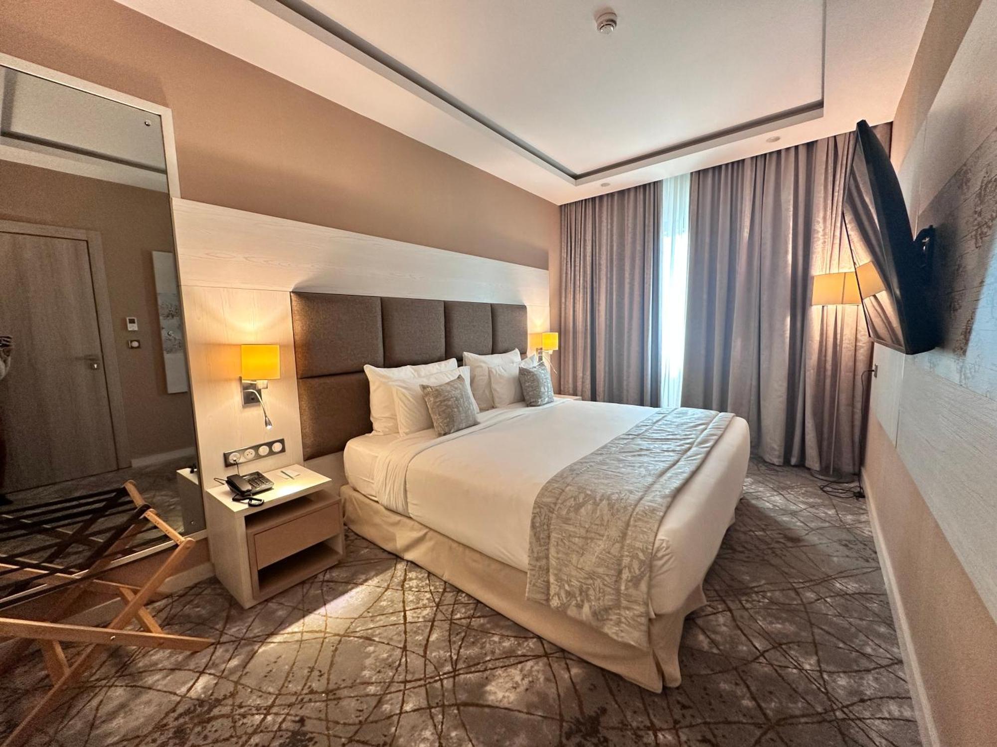 2H Hotel Оран Экстерьер фото